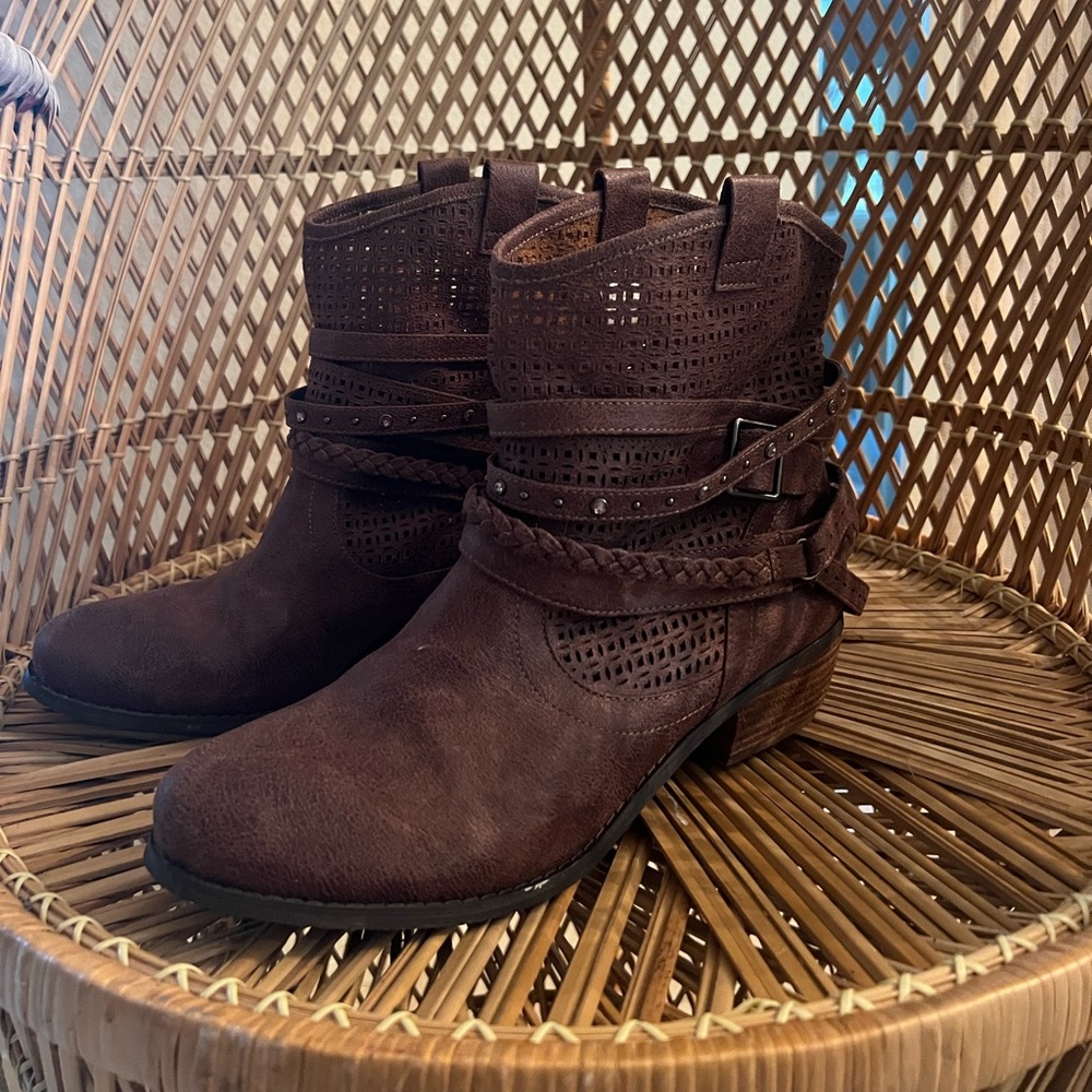 Women’s Boots